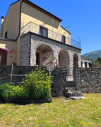 VILLA SINGOLA A TORRACA