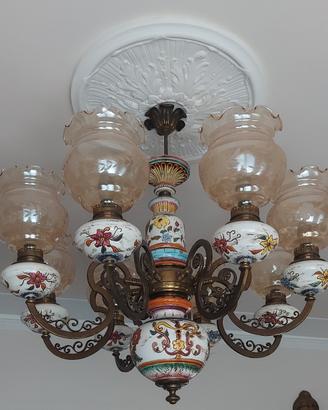 Lampadario a 8 luci in vetro e ceramica