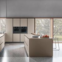Cucina su progetto con Doppia Colonna | L. 390 cm