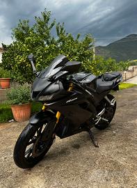Yamaha YZF R125 Black