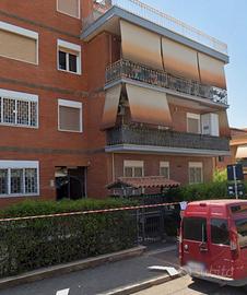 Ciampino/semindipendente/posti auto interni