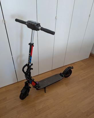 Monopattino elettrico Kugoo s1, Roma
