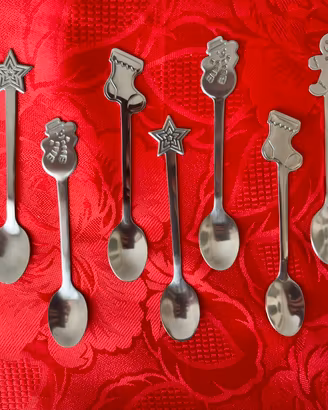 Set 8 cucchiaini in acciaio nuovi mai usati