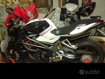 MV Agusta brutale 1090 RR