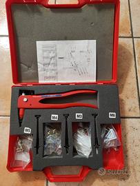 Rivettatrice manuale