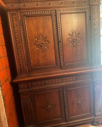 Mobile/credenza