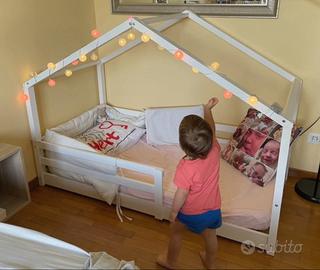 Lettino montessoriano a casetta+materasso incluso