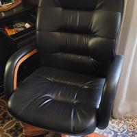 Poltrona ufficio direzionale in pelle nera