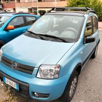 Fiat Panda 4x4 climbing