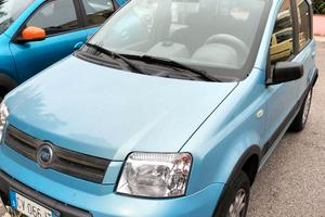 Fiat Panda 4x4 climbing