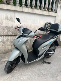 Honda sh 125 2024 scooter