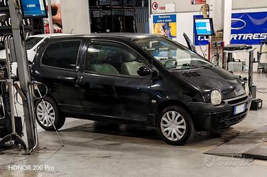 RENAULT TWINGO I 1.2 8V 43KW 