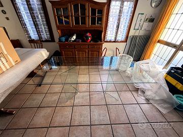 Tavolo in vetro temperato