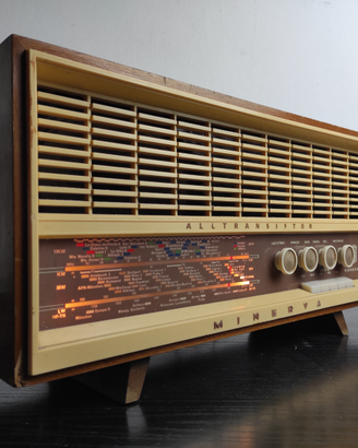 Radio vintage Minerva Vanguard