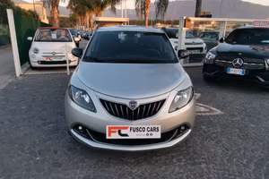 Lancia Ypsilon 1.2 69 CV 5 p. GPL Ecochic Gold