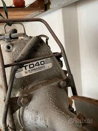 decespugliatore a scoppio con motore Kawasaki TD40