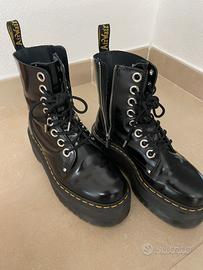 Dr. Martens Jadon Max