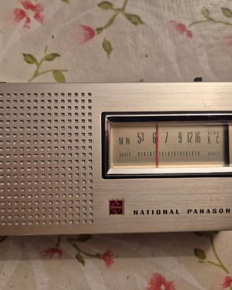 Radio vintage Panasonic R137 anni 60