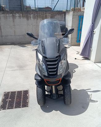 scooter guida patente B 