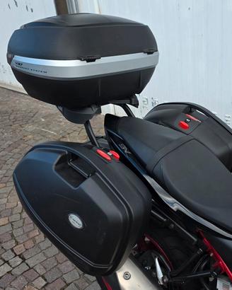 GIVI V47 + Kappa KN33 + TK755 per Suzuki SV 650