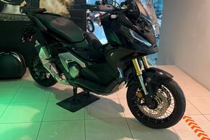 Honda X-ADV 750 DCT del 2021 - Come NUOVO! Solo 10