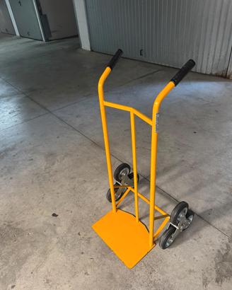 Carrello a tre ruote 