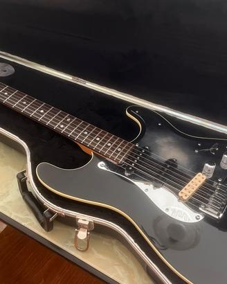 Fender delux stratocaster limited edition