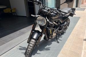 Husqvarna Svartpilen 401 2023