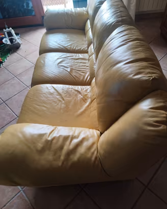 Divani in buono stato