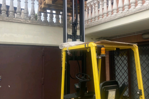 Carrello elevatore muletto