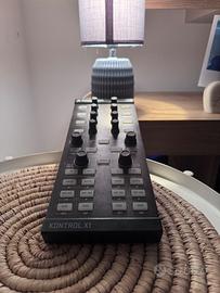 Native Instruments Traktor Kontrol X1 MK1