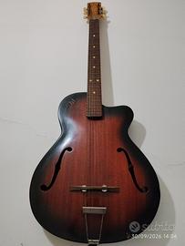 Chitarra semiacustica