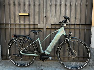 E-Bike Arala B-tour A4.1 7v - pari al nuovo!