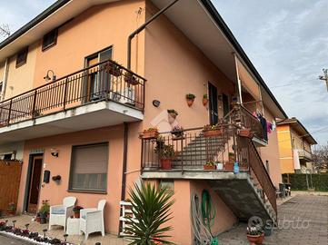 4 LOCALI A PONTE BUGGIANESE