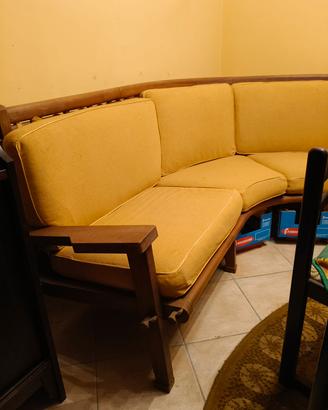 panca a mezzaluna con cuscini x taverna