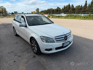 Mercedes c200 “km solo su strada”