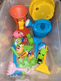 giochi spiaggia mare castelli palette innaffiatoio