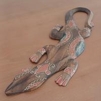 Serpente decorato in legno