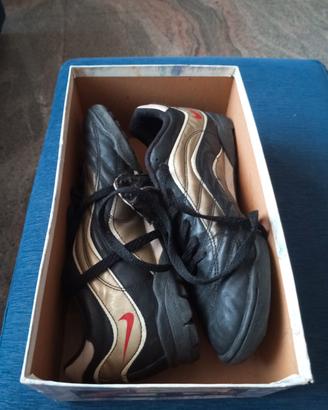 Nike scarpe calcetto 