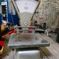 Bilancia ditta Macchi anni '60