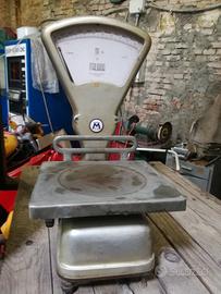 Bilancia ditta Macchi anni '60