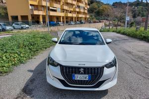 Peugeot 208 PureTech