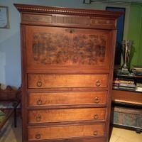 Secretaire con cassetti