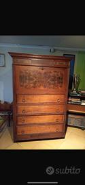 Secretaire con cassetti