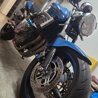 Honda Hornet 600 2004 – Tagliandata, gomme nuove, 