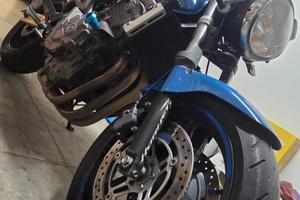 Honda Hornet 600 2004 – Tagliandata, gomme nuove, 