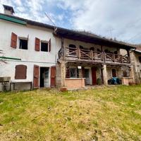 Complesso Rustico con ampio terreno a Ceresera