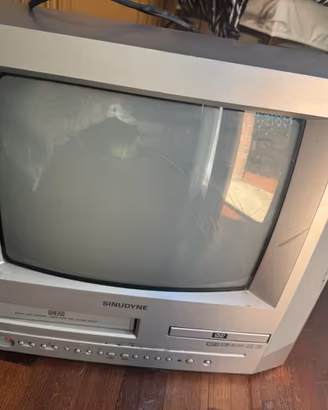 TV CRT Sinudyne con VHS e DVD integrati