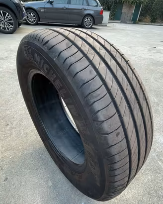 Treno 4 gomme Michelin 215/60 R16 95H - Seminuove