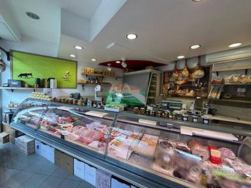 Immobile di 100 m² con 1 locale a Ravenna